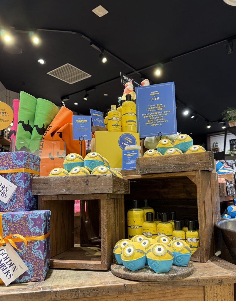 LUSH】ミニオンコラボアイテムを使用してみた。見た目や使用感は？│新